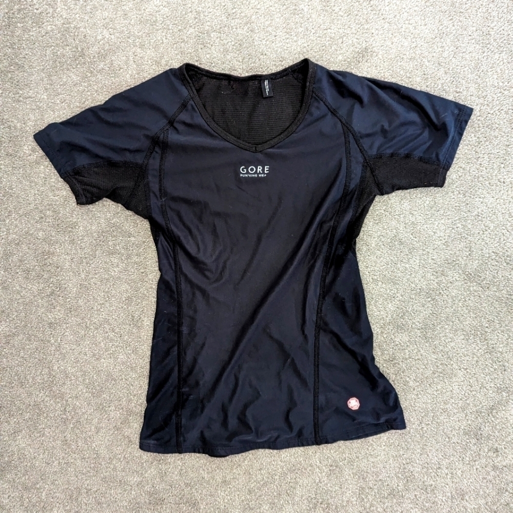 Gore Running Wear Windstopper Base Layer Shirt - Women's size Medium